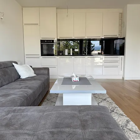 Lia001 Ilidza, * Sarajewo